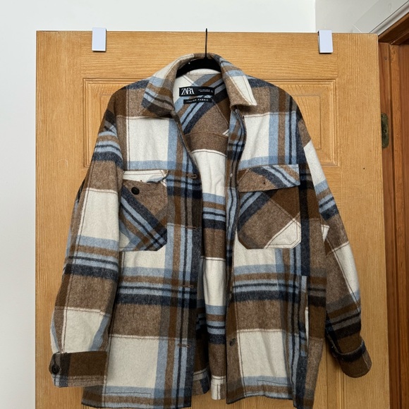 Viral Zara Plaid Shacket - Picture 2 of 4